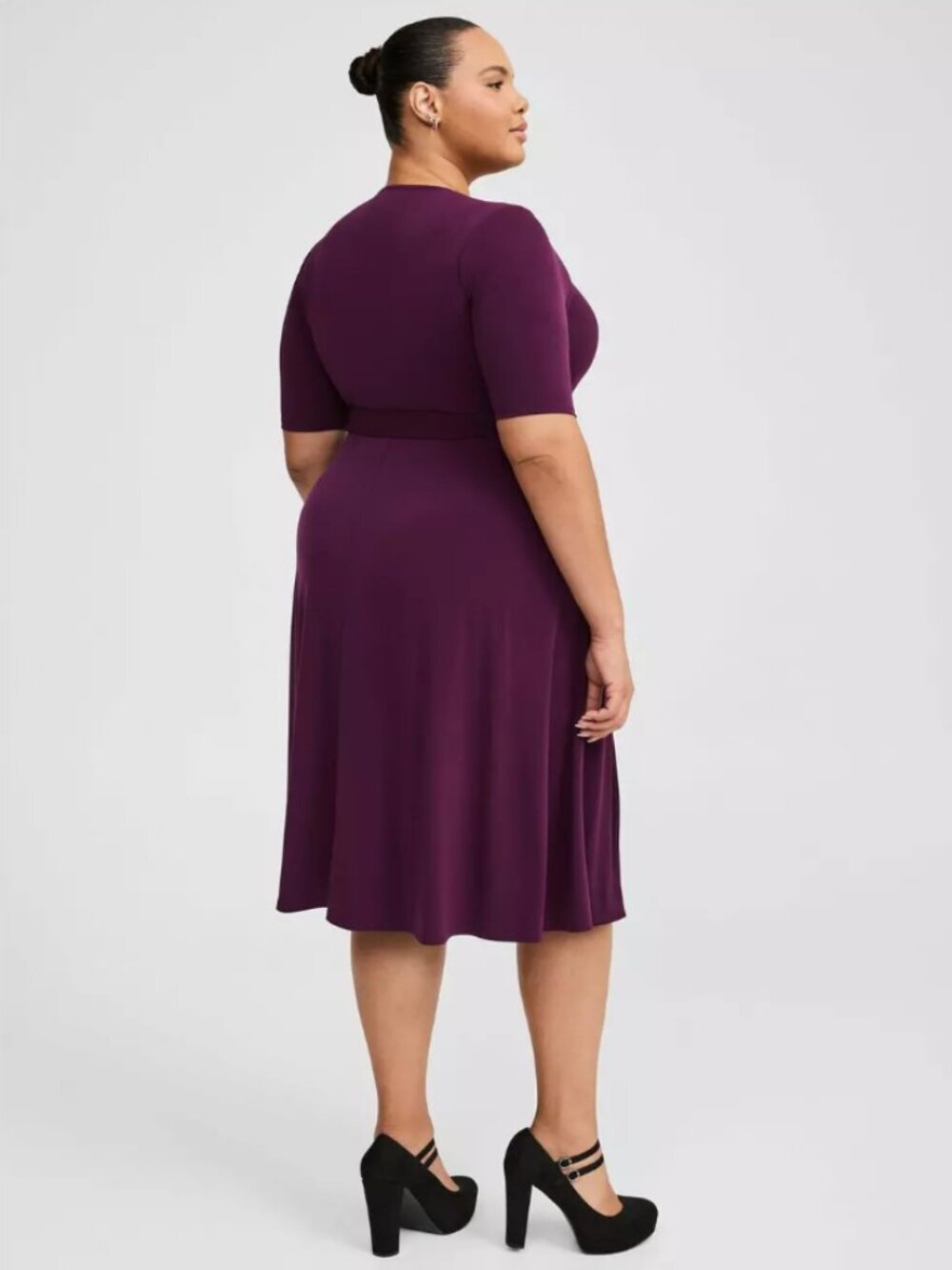 NWT Torrid 6X Midi Studio Knit Surplice Wrap Dress in Winter Bloom Stretch - Picture 3 of 12